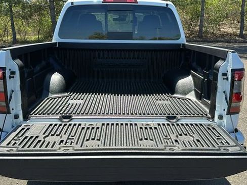 New 2026 Nissan Frontier SV w/ Tow Package AWD/4WD image 25