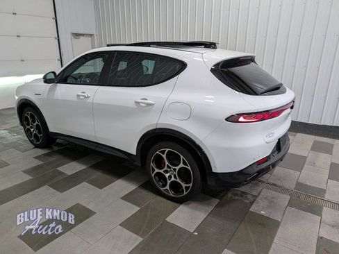 Used 2024 Alfa Romeo Tonale Veloce w/ Active Assist Package AWD/4WD image 2