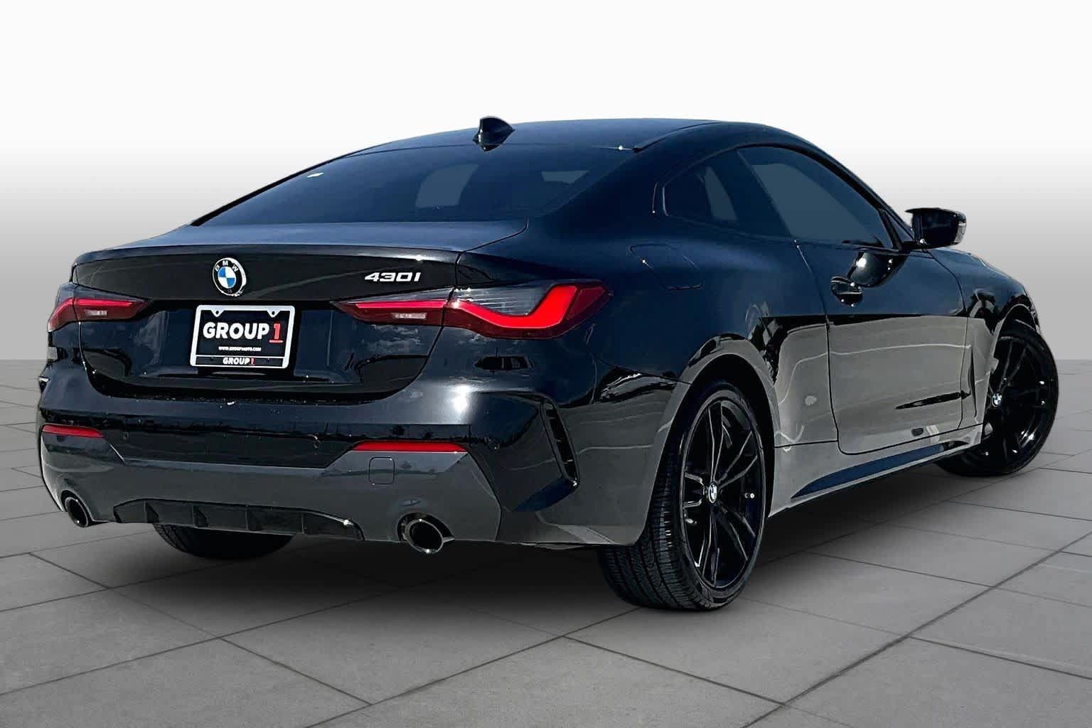 Used 2021 BMW 430i Coupe w/ M Sport Package RWD image 11