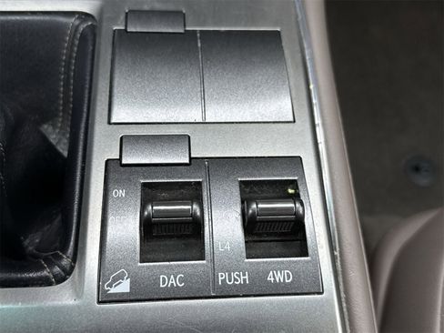 Used 2019 Lexus GX 460 Premium image 32