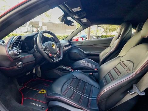 Used 2018 Ferrari 488 GTB image 55