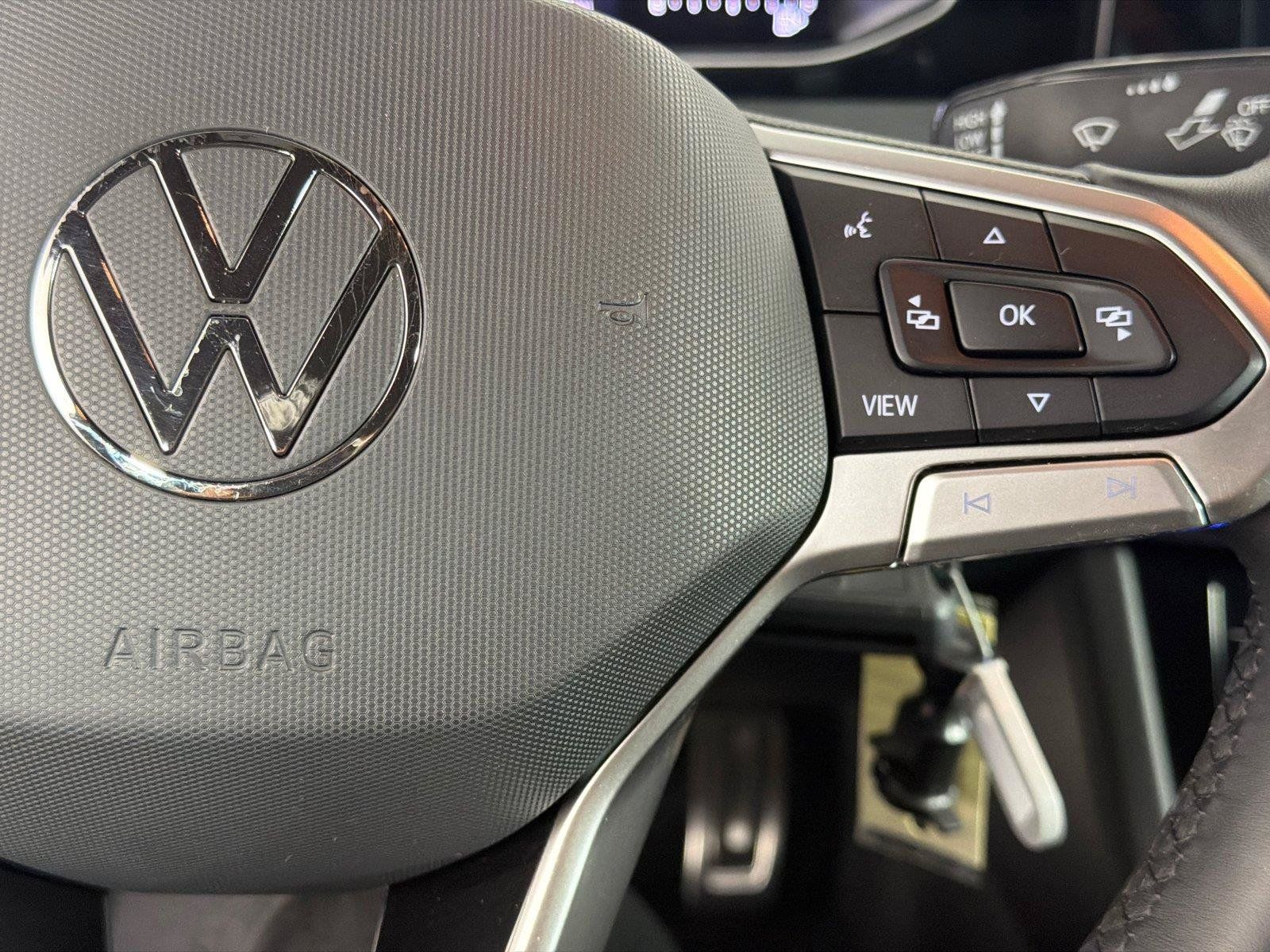 Used 2025 Volkswagen Jetta Sport FWD image 26