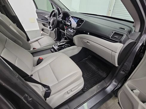 Used 2021 Honda Pilot Touring image 41