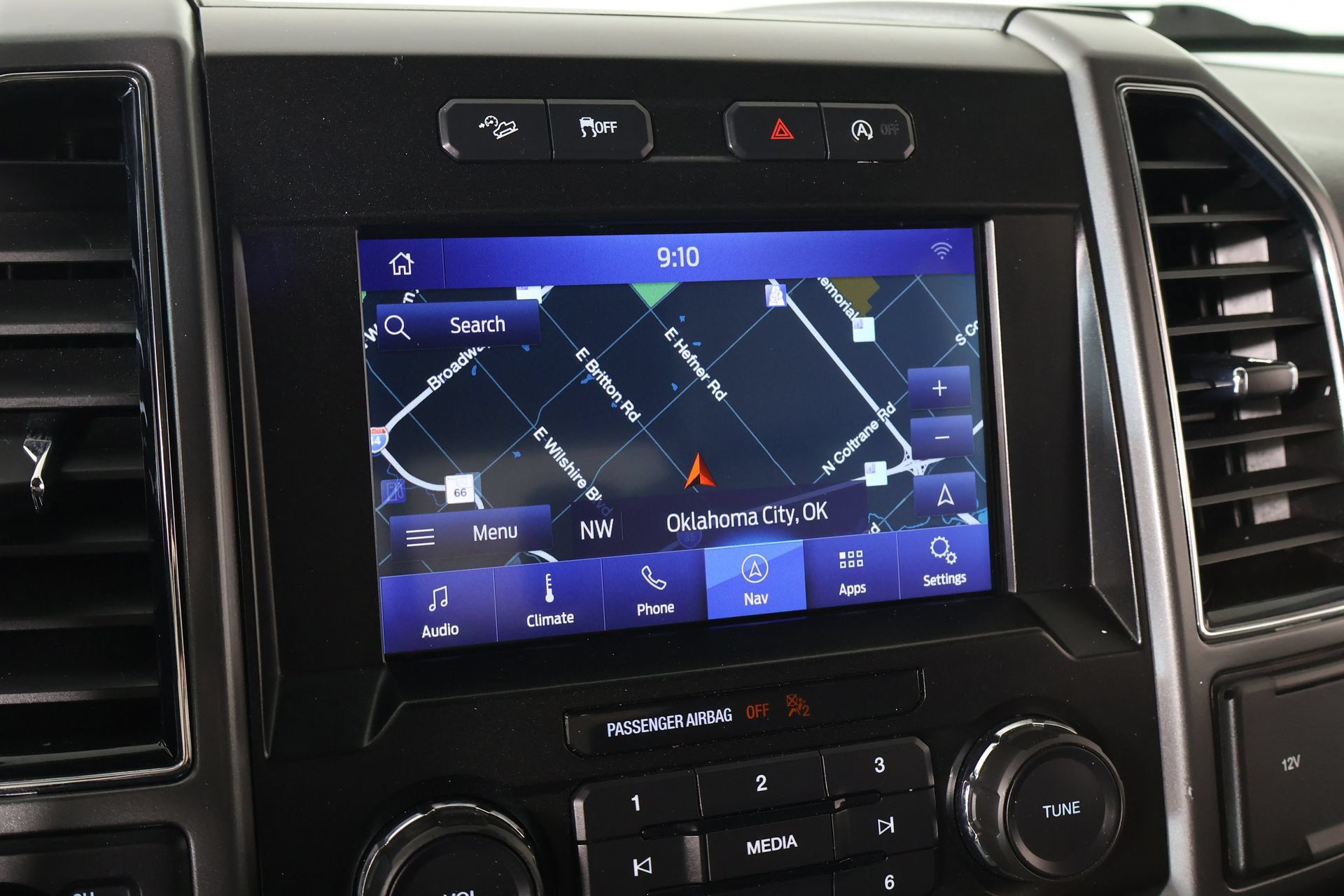 Used 2020 Ford F150 XLT w/ Equipment Group 302A Luxury AWD/4WD image 7