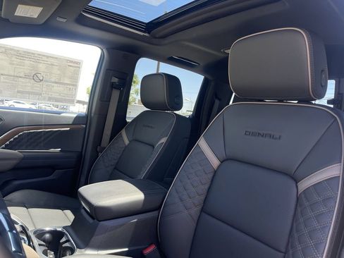 New 2026 GMC Canyon Denali AWD/4WD image 19