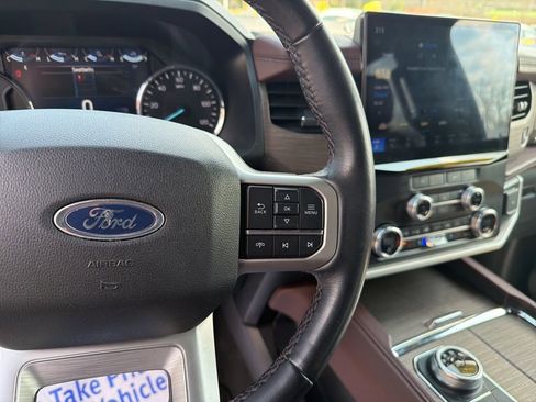 Used 2024 Ford Expedition Limited AWD/4WD image 20