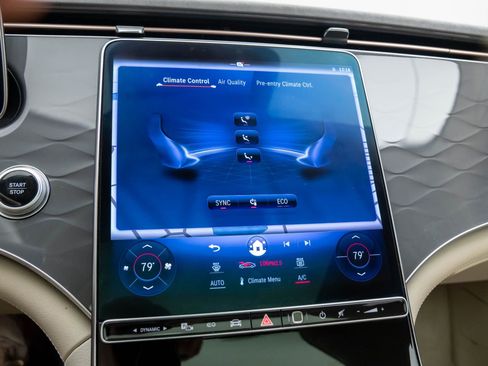 Used 2022 Mercedes-Benz EQS 450+ Sedan image 27