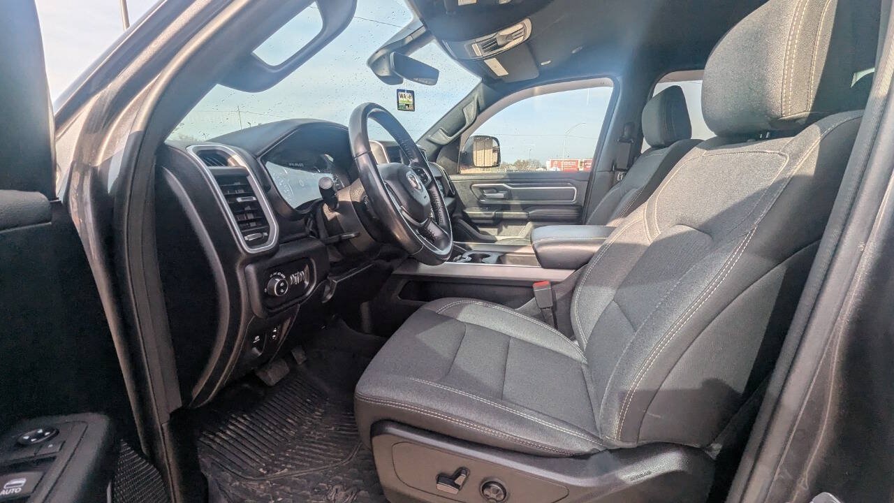 Used 2019 RAM 1500 Big Horn AWD/4WD image 17