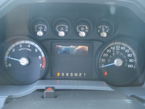 Used 2016 Ford F250 XL w/ Power Equipment Group image 38