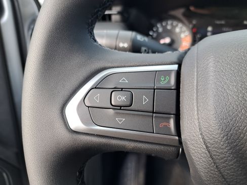 New 2026 Jeep Compass Latitude image 11