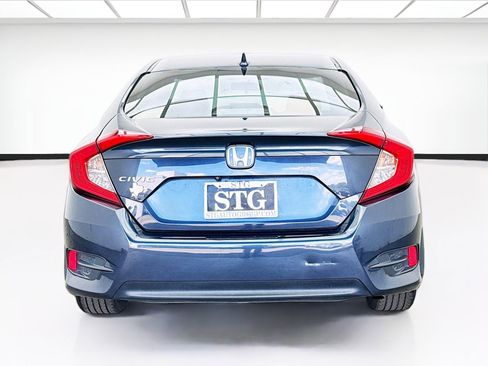 Used 2018 Honda Civic EX image 5
