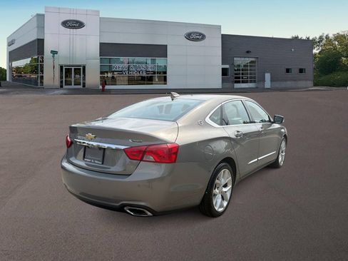 Used 2019 Chevrolet Impala Premier FWD image 9