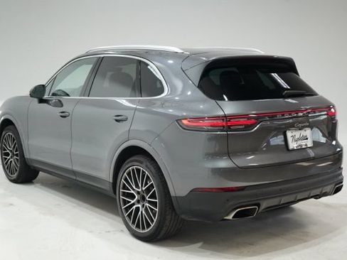 Used 2021 Porsche Cayenne AWD/4WD image 5