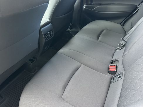 Used 2022 Toyota Corolla Cross LE AWD/4WD image 13