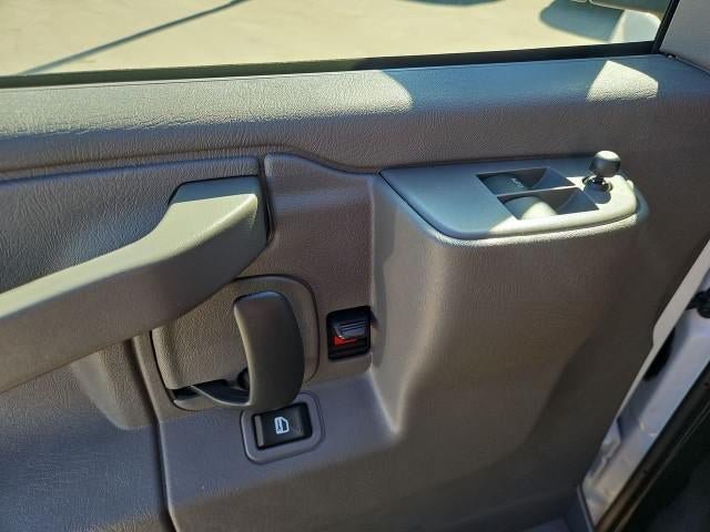 New 2026 Chevrolet Express 2500 Extended w/ Communications Package RWD image 21