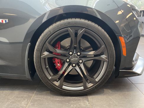 Used 2023 Chevrolet Camaro SS RWD image 14