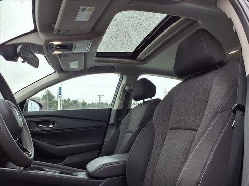 Used 2023 Honda Accord EX image 7