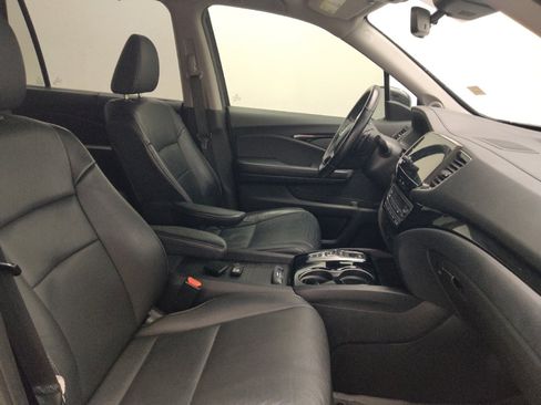 Used 2020 Honda Pilot Touring image 21