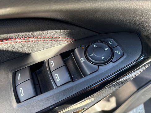 Certified 2024 Chevrolet Trax RS w/ Driver Confidence Package image 13