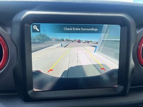 Used 2021 Jeep Gladiator Mojave AWD/4WD image 27