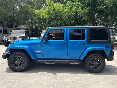 Used 2014 Jeep Wrangler Unlimited Sport AWD/4WD image 7