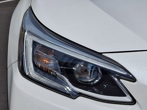 Used 2020 Subaru Outback Touring XT AWD/4WD image 10