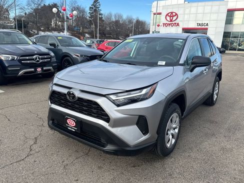 Used 2024 Toyota RAV4 LE image 3