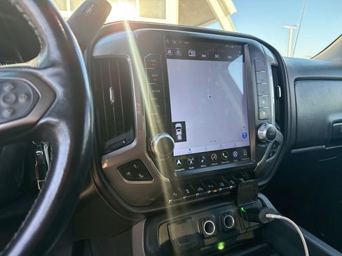 Used 2019 Chevrolet Silverado 2500 LTZ w/ Duramax Plus Package image 17