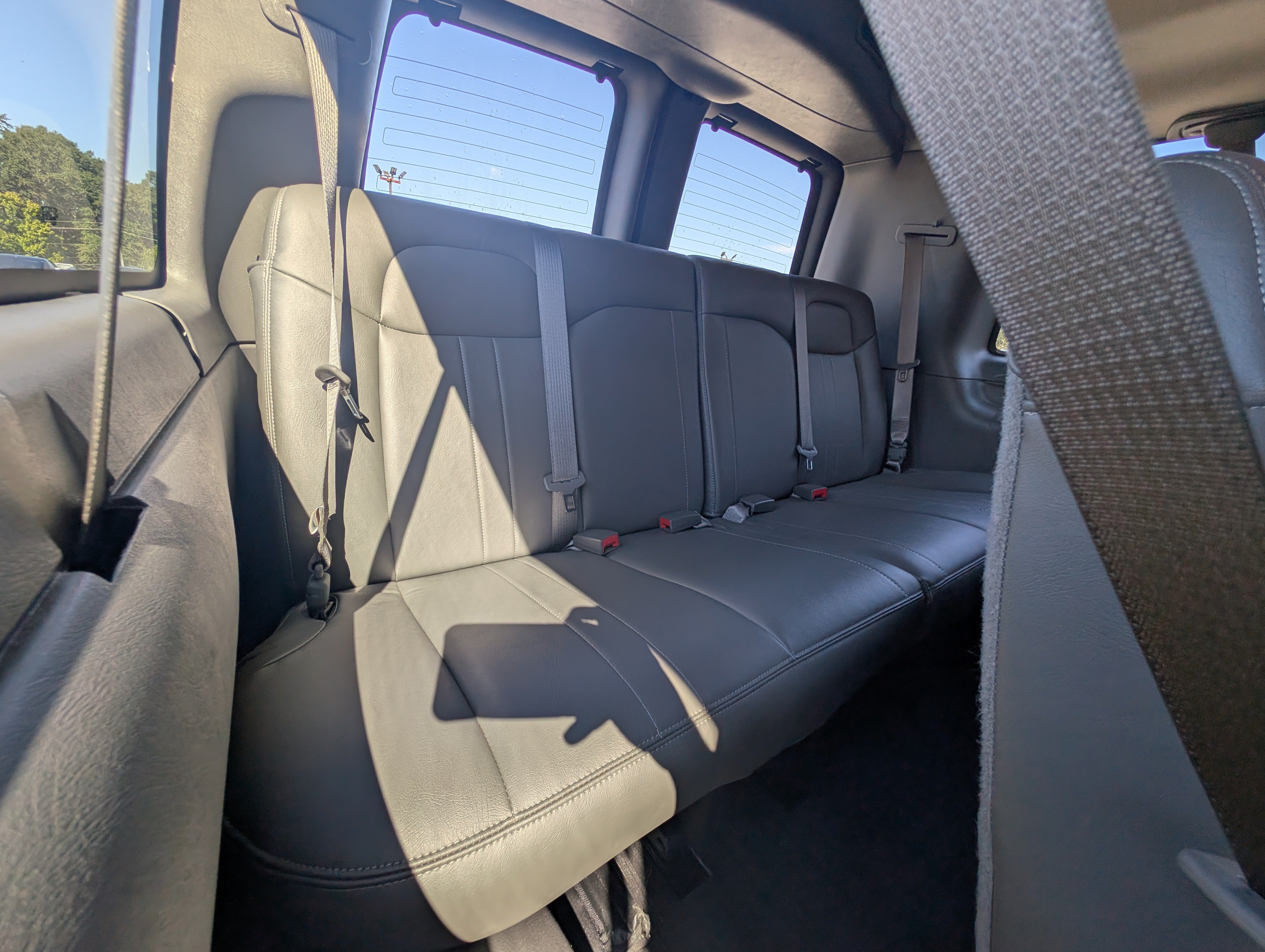 Used 2024 Chevrolet Express 3500 LS RWD image 18
