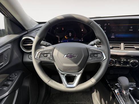 New 2026 Chevrolet Trax ACTIV FWD image 12