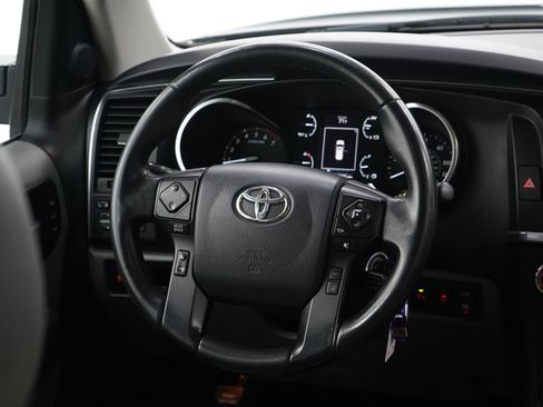 Used 2018 Toyota Sequoia Limited image 18
