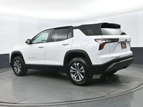 Used 2025 Chevrolet Equinox LT image 9