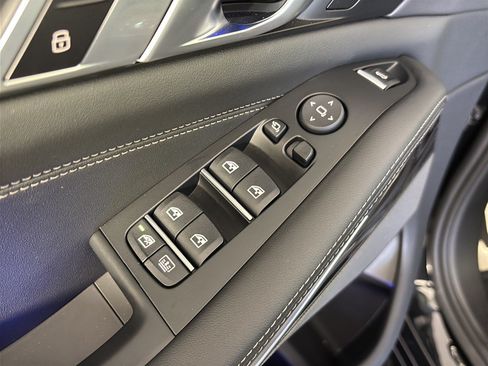 Used 2026 BMW X7 M60i AWD/4WD image 15