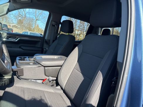 Used 2024 Chevrolet Silverado 1500 LT image 19