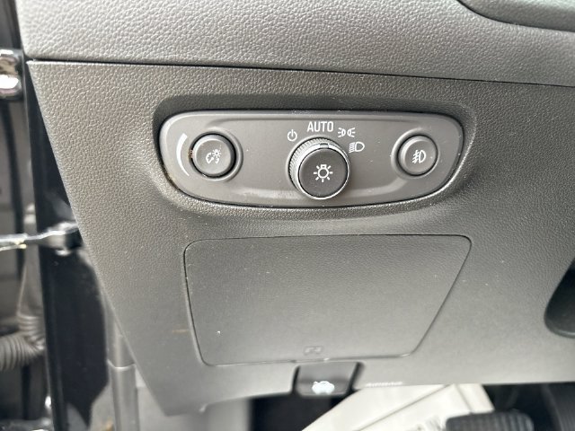 Certified 2023 Buick Encore GX Select w/ Safety Package II AWD/4WD image 17