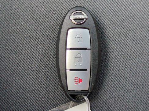 New 2026 Nissan Frontier SV image 25