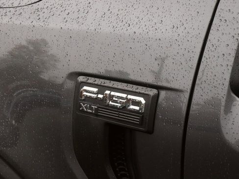 Used 2022 Ford F150 XLT w/ Equipment Group 302A High image 10