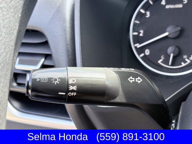 Used 2023 Nissan Rogue S FWD image 14