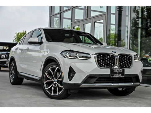 Used 2023 BMW X4 xDrive30i w/ Convenience Package AWD/4WD image 1