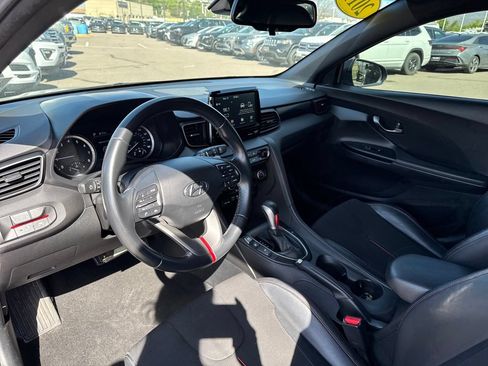 Used 2019 Hyundai Veloster 2.0 Premium FWD image 20