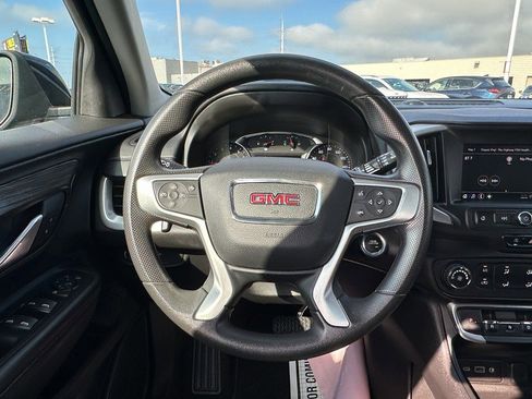 Used 2022 GMC Terrain SLE image 24