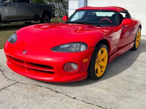 Used 1996 Dodge Viper RT/10 image 3