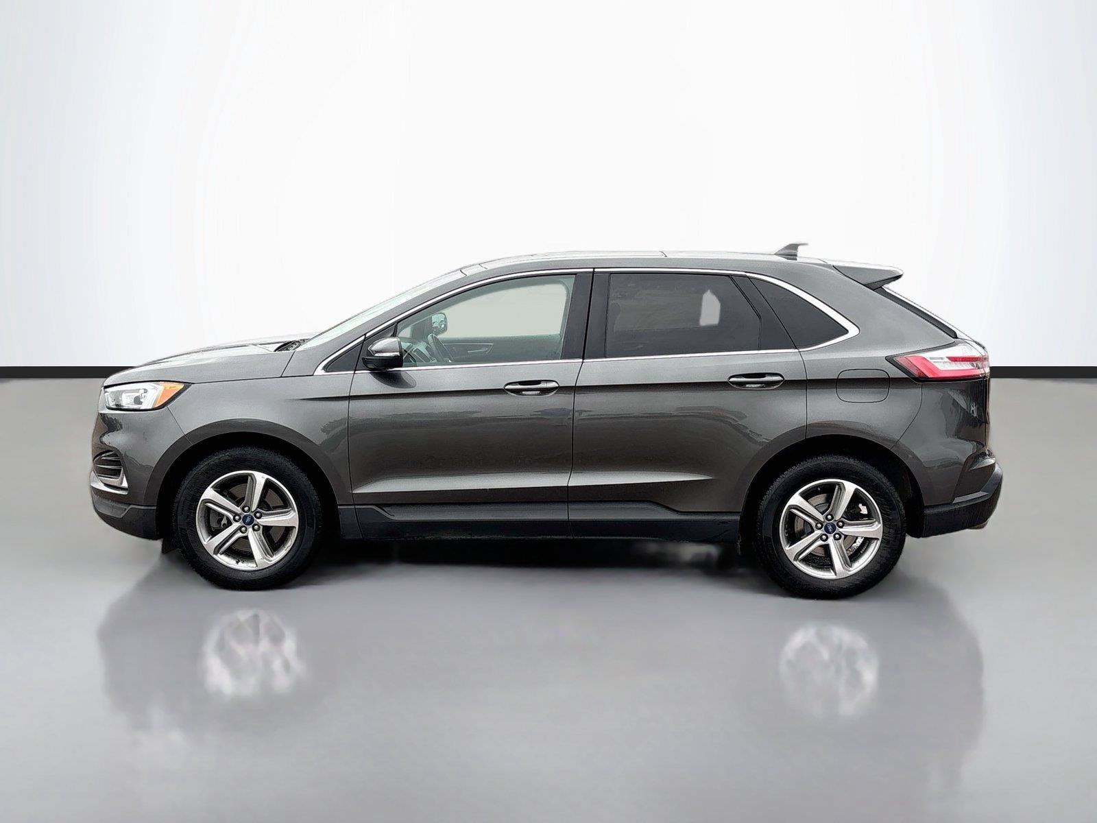 Used 2019 Ford Edge SEL AWD/4WD image 8