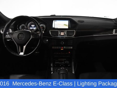 Used 2016 Mercedes-Benz E 400 4MATIC Sedan image 7