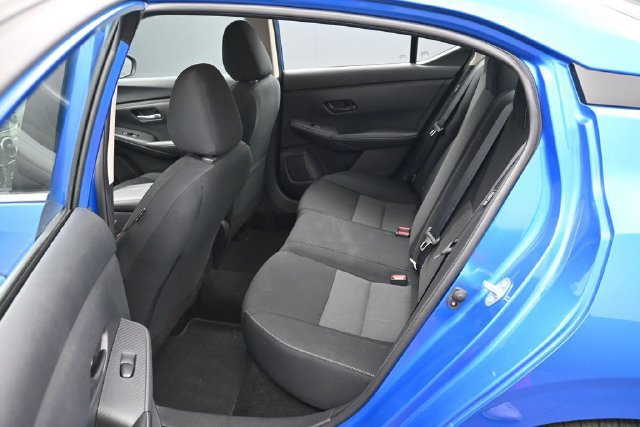 Used 2025 Nissan Sentra SV FWD image 5