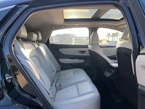 Used 2024 Nissan Ariya FWD image 16