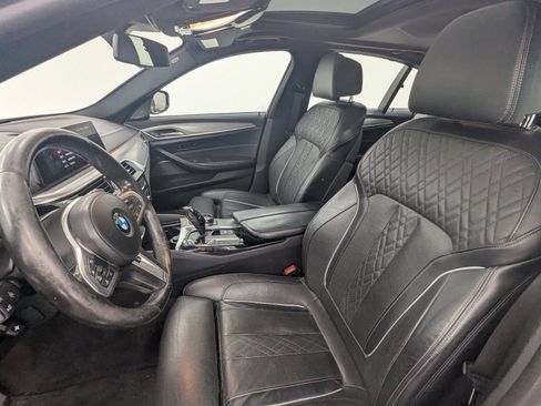 Used 2018 BMW M550i xDrive image 5