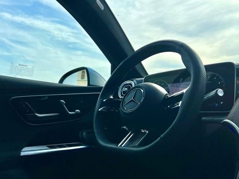 Certified 2026 Mercedes-Benz GLC 300 4MATIC image 18