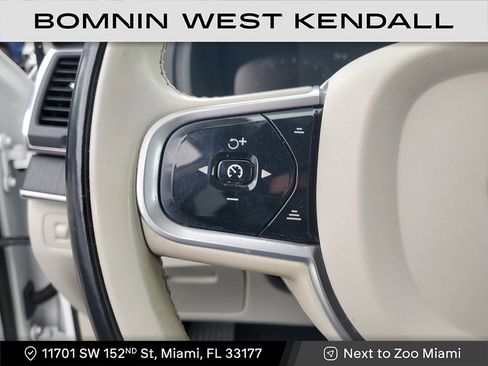 Used 2020 Volvo XC90 T6 Momentum w/ Protection Package Premier image 16
