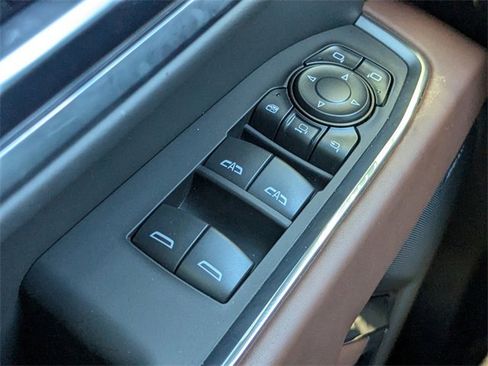 Used 2025 GMC Sierra 2500 Denali Ultimate image 24